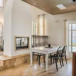 Villa Astria *